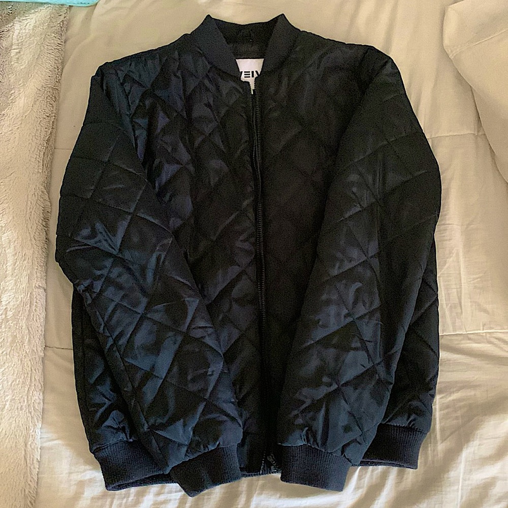 Large Men’s Black Quilted Jacket